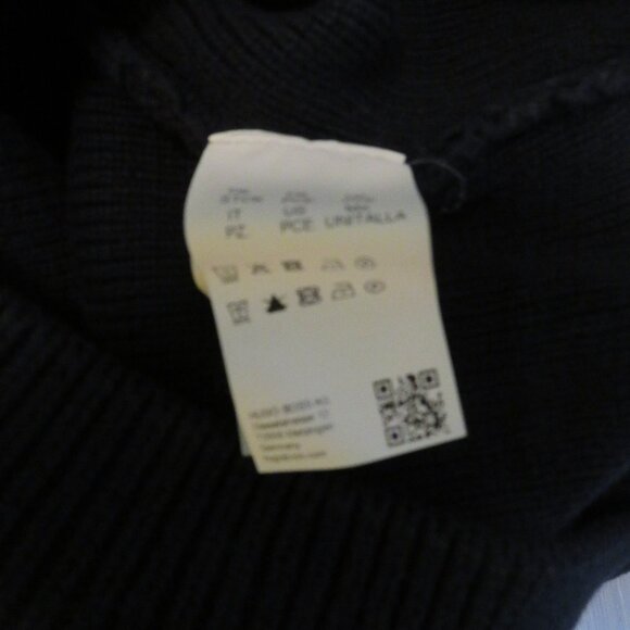 Boss X Russell Cardigan. Blue. One Size (fits like XL).   Like New. - Picture 3 of 4